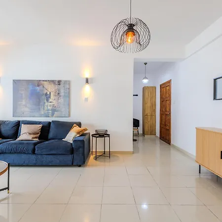 Apartman Sea View 2br - Next To Radisson Blu And Port Lárnaka
