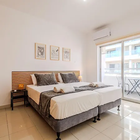 Apartman Sea View 2br - Next To Radisson Blu And Port Lárnaka