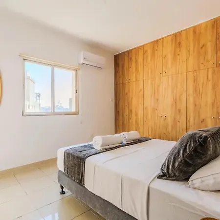 Apartament Sea View 2br - Next To Radisson Blu And Port