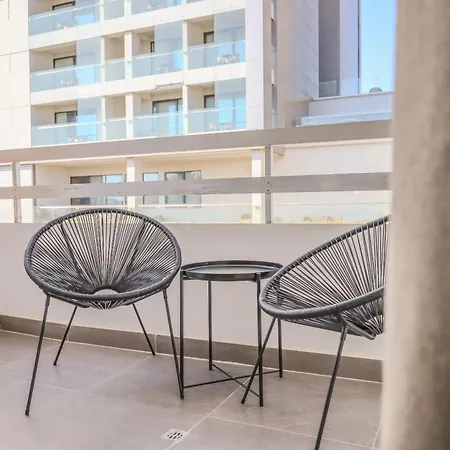 Apartman Sea View 2br - Next To Radisson Blu And Port
