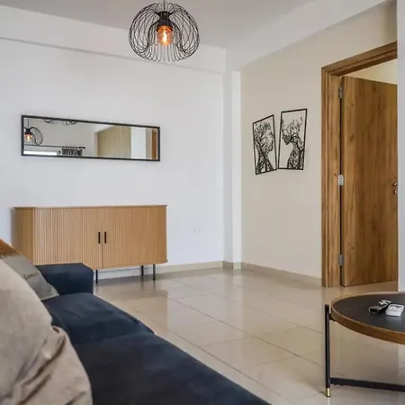 Sea View 2br - Next To Radisson Blu And Port *
